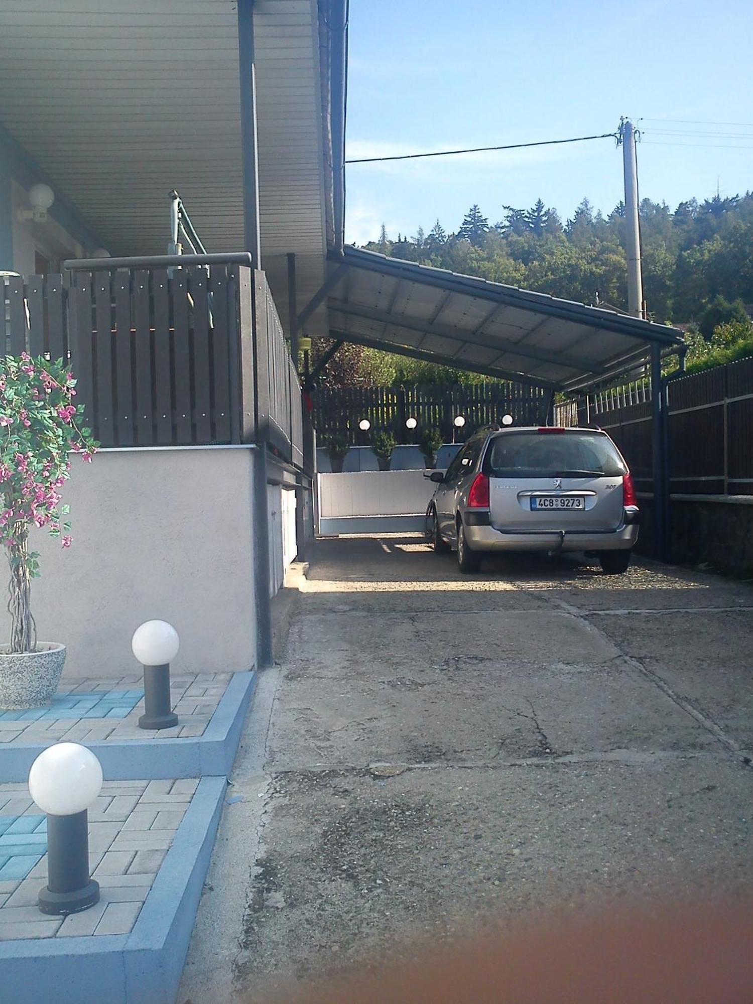 Manhattan Penzion Pisek  Exterior photo