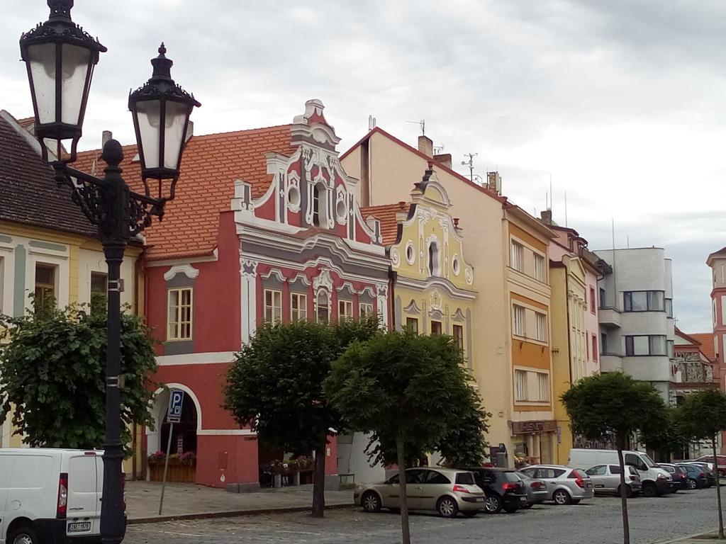Manhattan Penzion Pisek  Exterior photo