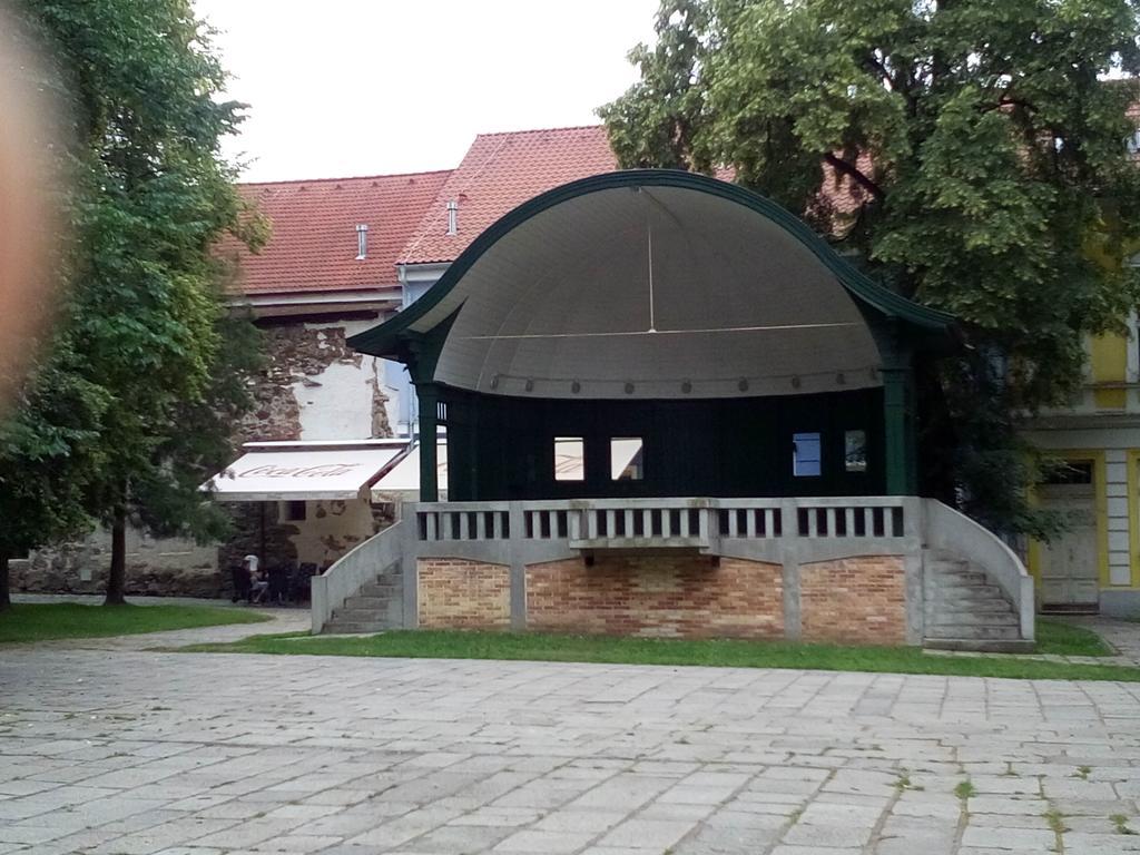 Manhattan Penzion Pisek  Exterior photo