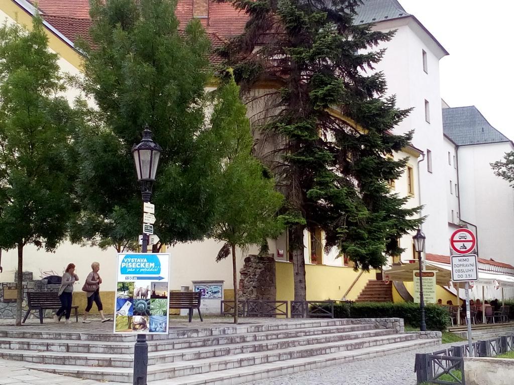 Manhattan Penzion Pisek  Exterior photo